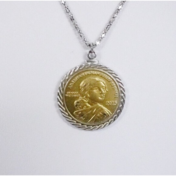 2015 American Indian Relief Council Mohawk Ironworkers Coin Pendant Necklace - Picture 1 of 8